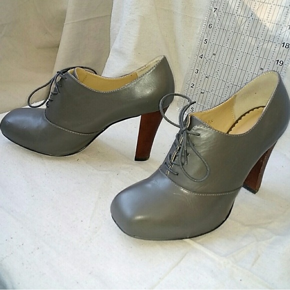 UrbanOutfitters SQUAREDTOE sz7.5 oxford booties - Picture 2 of 6